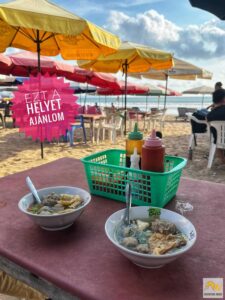 Ebben az egyszerű tengerparti warungban baksot lehet enni