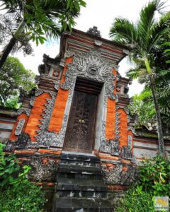 Balin ilyen gyönyörű kapuk vannak