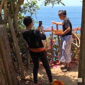 Uluwatun valami ismeretlen szertartás folyik