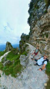 Alagútból alagútba