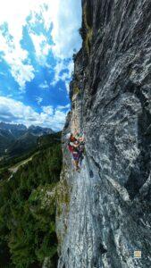 Jani előttem, én hátul